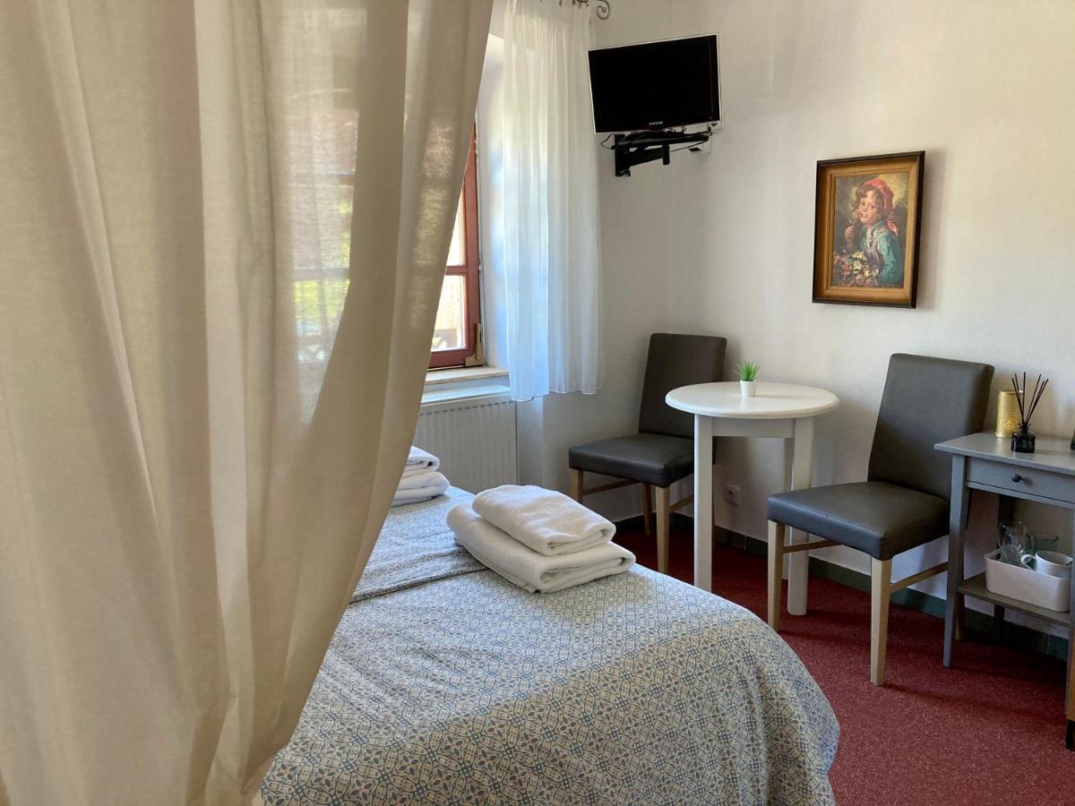 Guesthouse Mikulas Mikulov - Free Parking In The City Center 外观 照片