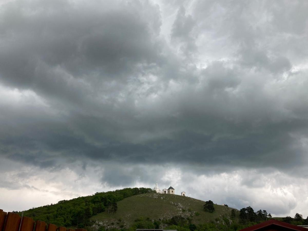Guesthouse Mikulas Mikulov - Free Parking In The City Center 外观 照片