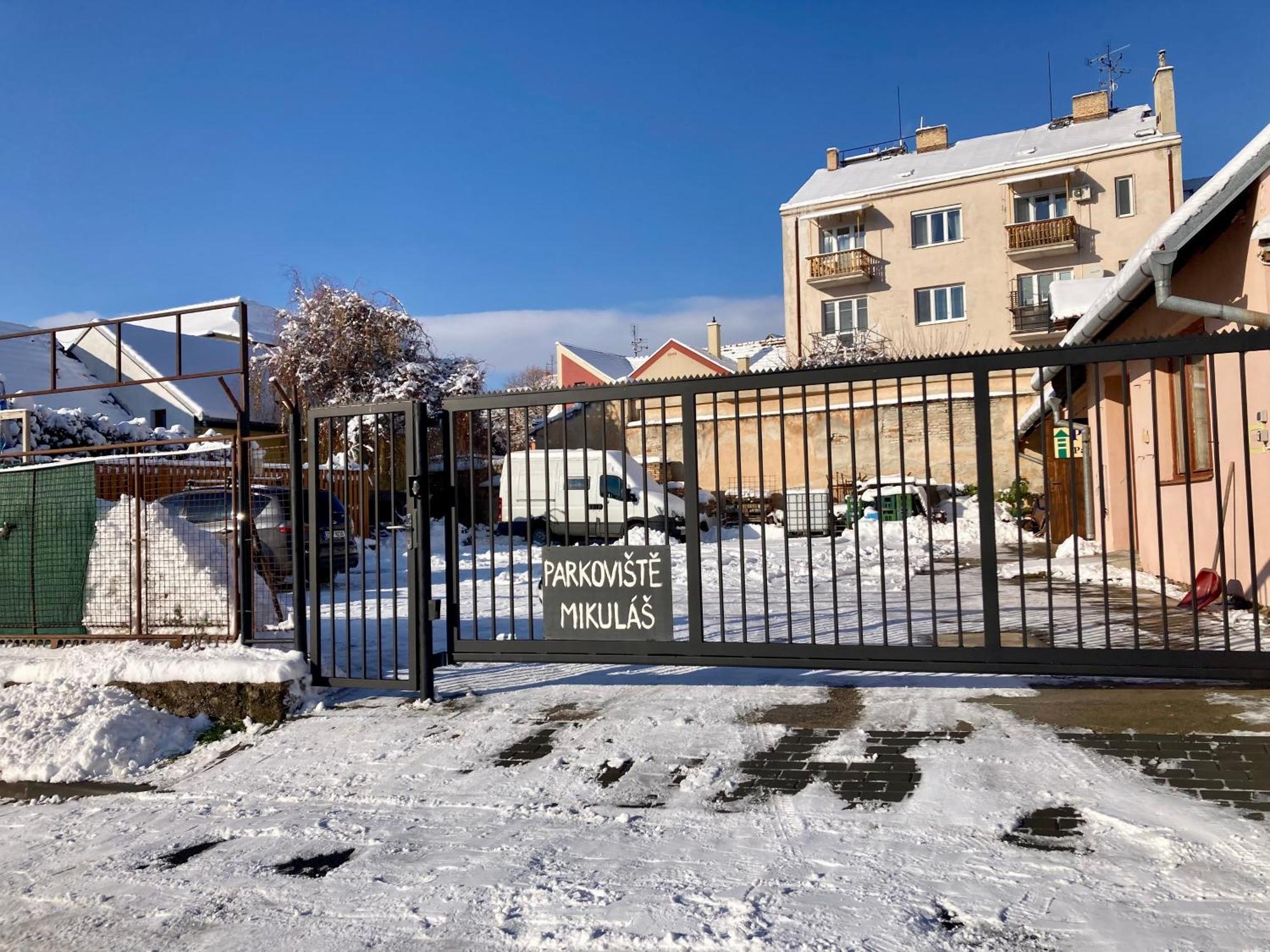 Guesthouse Mikulas Mikulov - Free Parking In The City Center 外观 照片