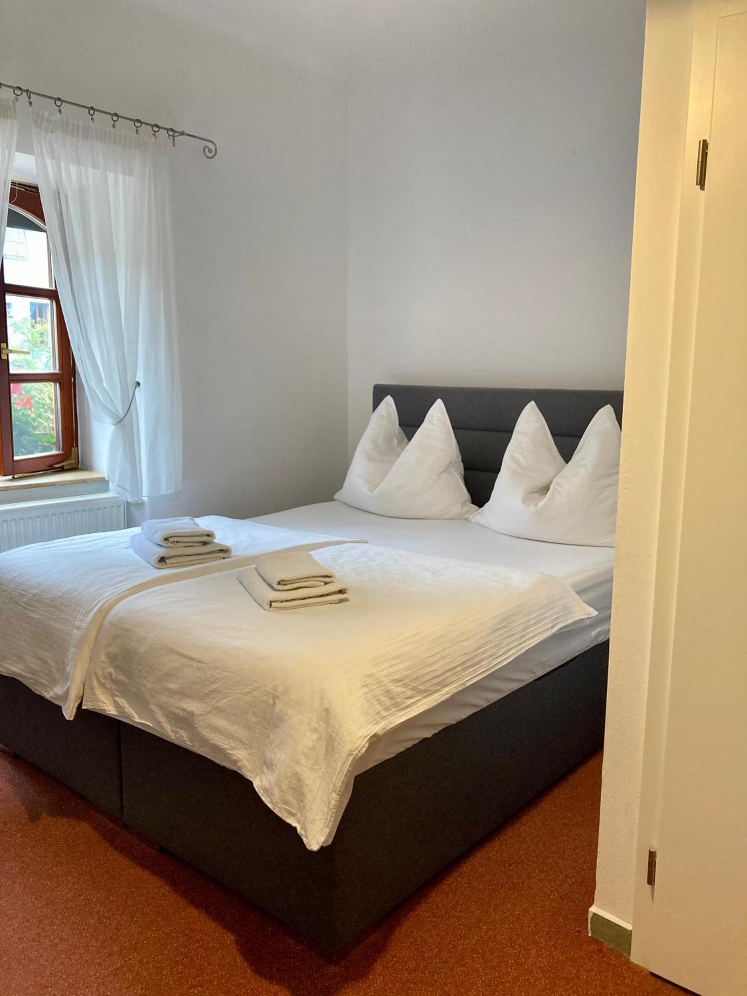Guesthouse Mikulas Mikulov - Free Parking In The City Center 外观 照片
