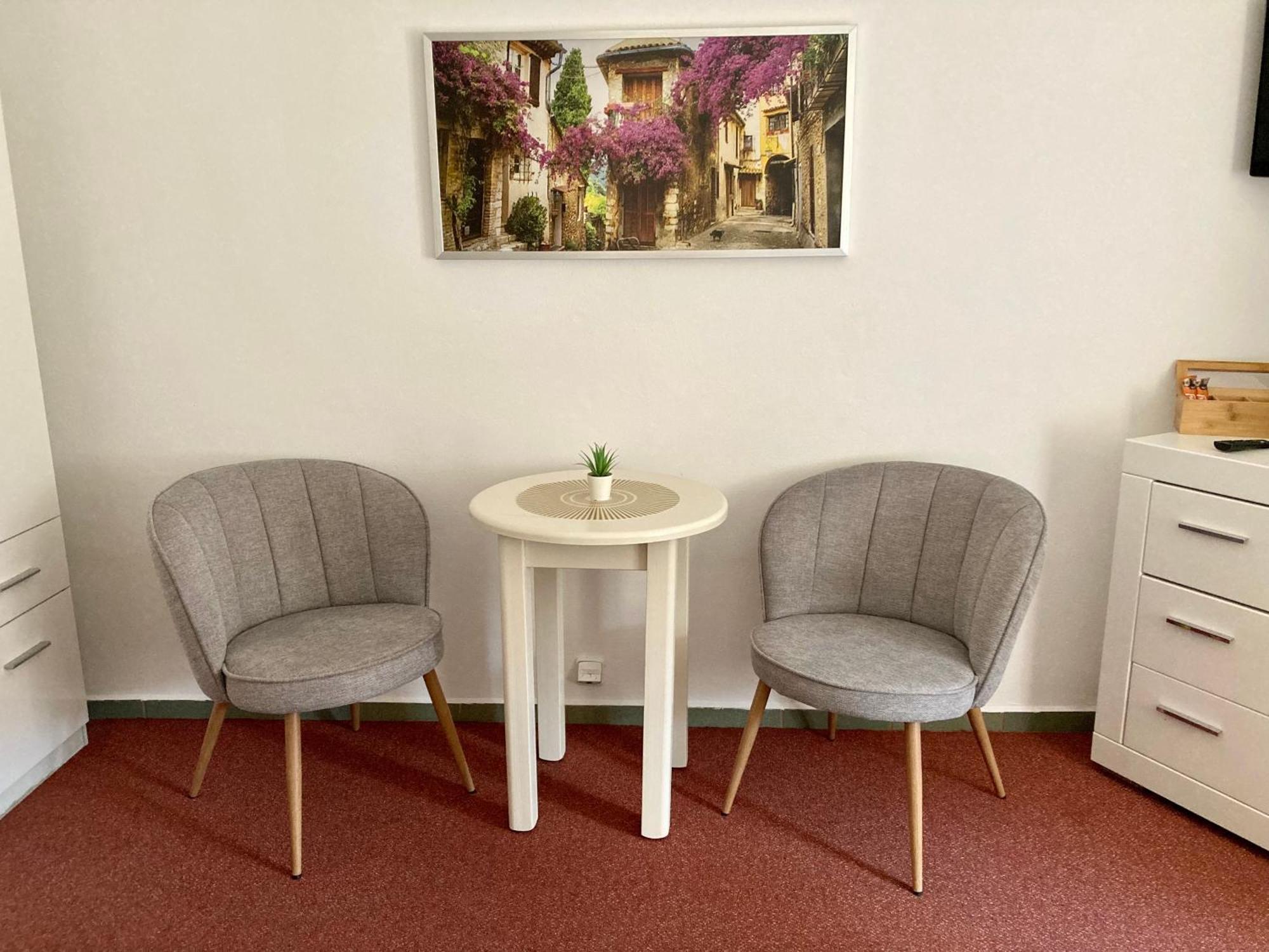 Guesthouse Mikulas Mikulov - Free Parking In The City Center 外观 照片