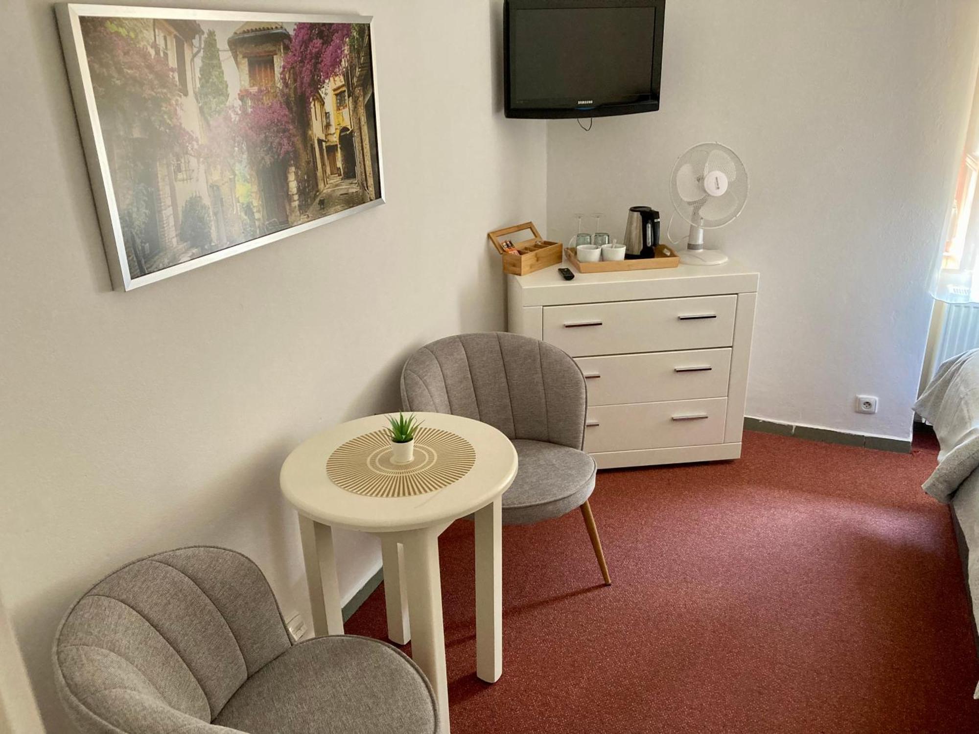 Guesthouse Mikulas Mikulov - Free Parking In The City Center 外观 照片